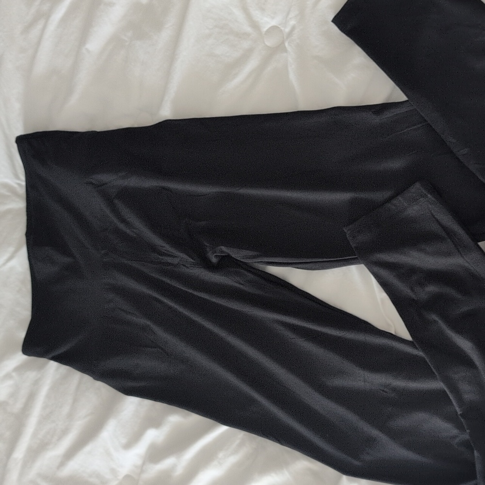 Chic Black High-Waisted Leggings